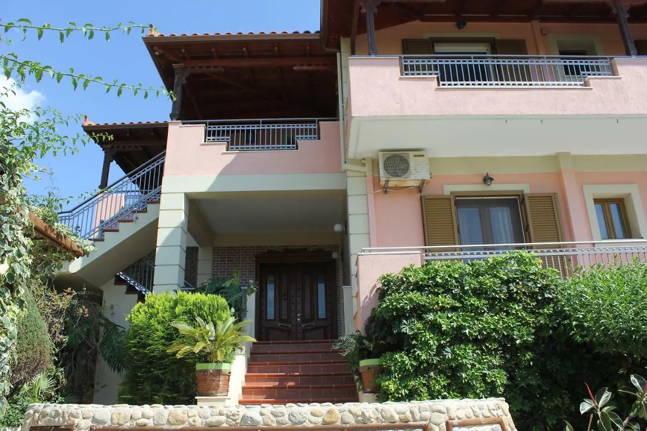 Tosis Apartments Svoronata
